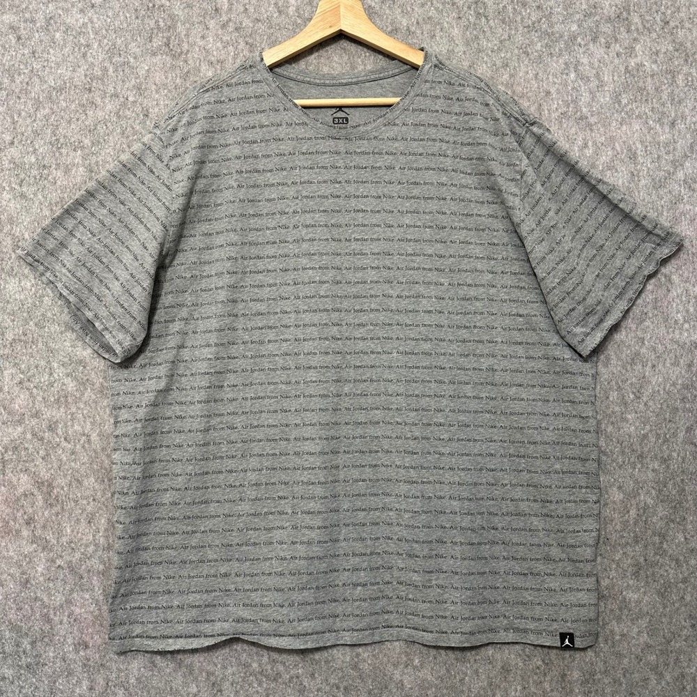 Jordan T-Shirt Mens 3XL Gray Air Jordan From Nike All Over Print Short Sleeve